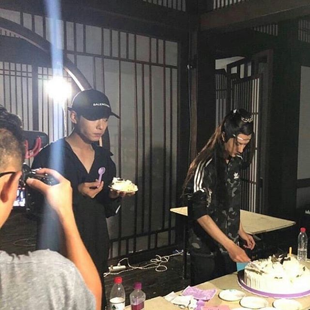 yb bday cpn "what i realize at 21, hope i can still persist at 81" HE SPENT HIS 21ST BDAY AT CQL hitting xz as he did a countdown offering xz first slice with extra choc xz gifted him helmet and said "as long as ur happy bo-ge" they sat on the roof watching the stars and chatting