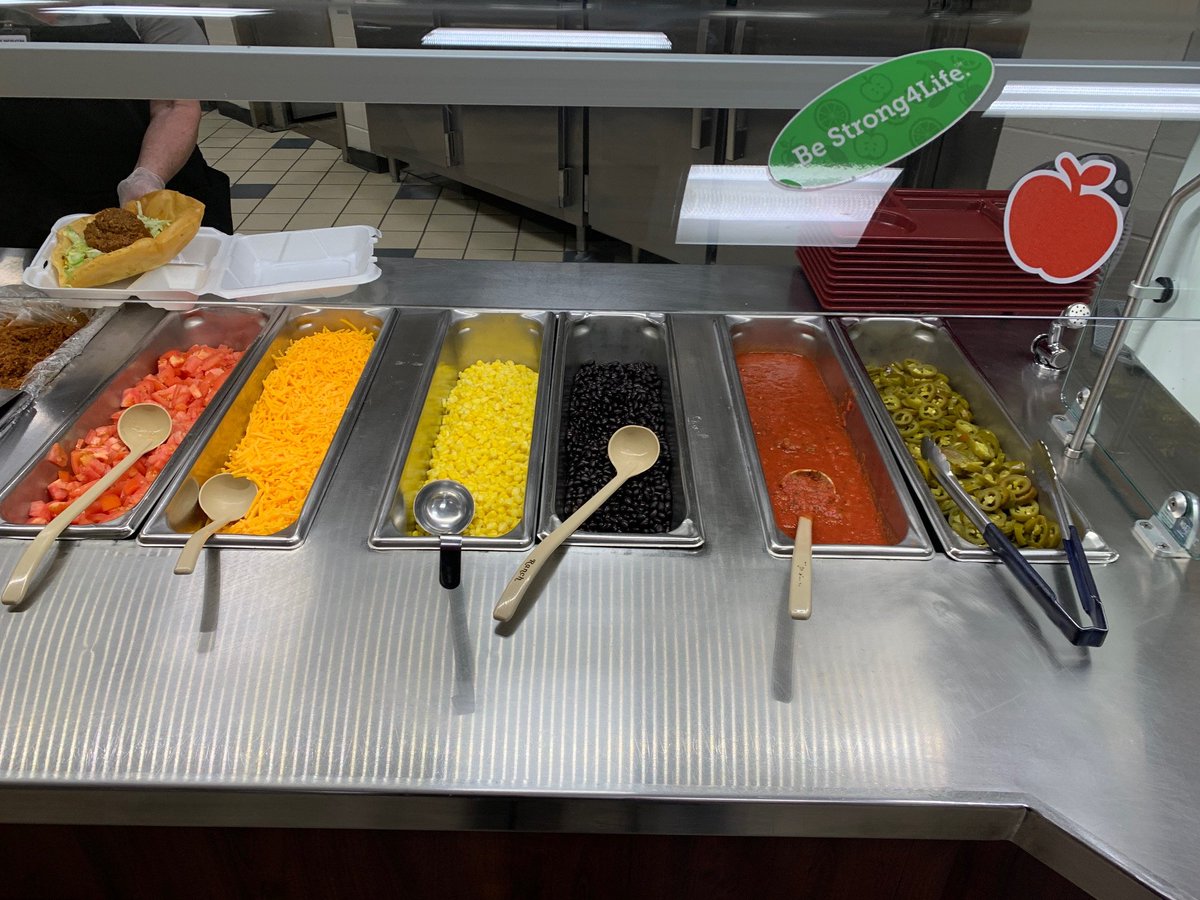 DawsonSchools's tweet photo. It's a great day in DC! Our high school was treated to a delicious taco salad bar full of locally sourced produce. So many great choices for our students to pick from courtesy of the outstanding nutrition department at @DCHStigers #GATrayoftheWeek #FuelingGA #KeepingGAFed https://t.co/CxBhfx8DjT