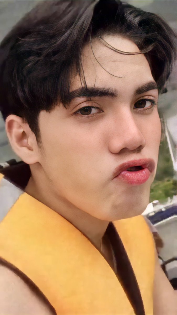SB_Senyora19's tweet photo. Matagal ko na tong naoobserve talaga. Si @stellajero_ parang si Joy ng Inside Out. Whatever he touches, sumasaya. I mean he is so precious and genuine kaya ang dali mong mapapamahal sa kanya. He has so much love and happiness inside na it blows out even to++

@SB19Official #SB19 https://t.co/TZZtTtroG7