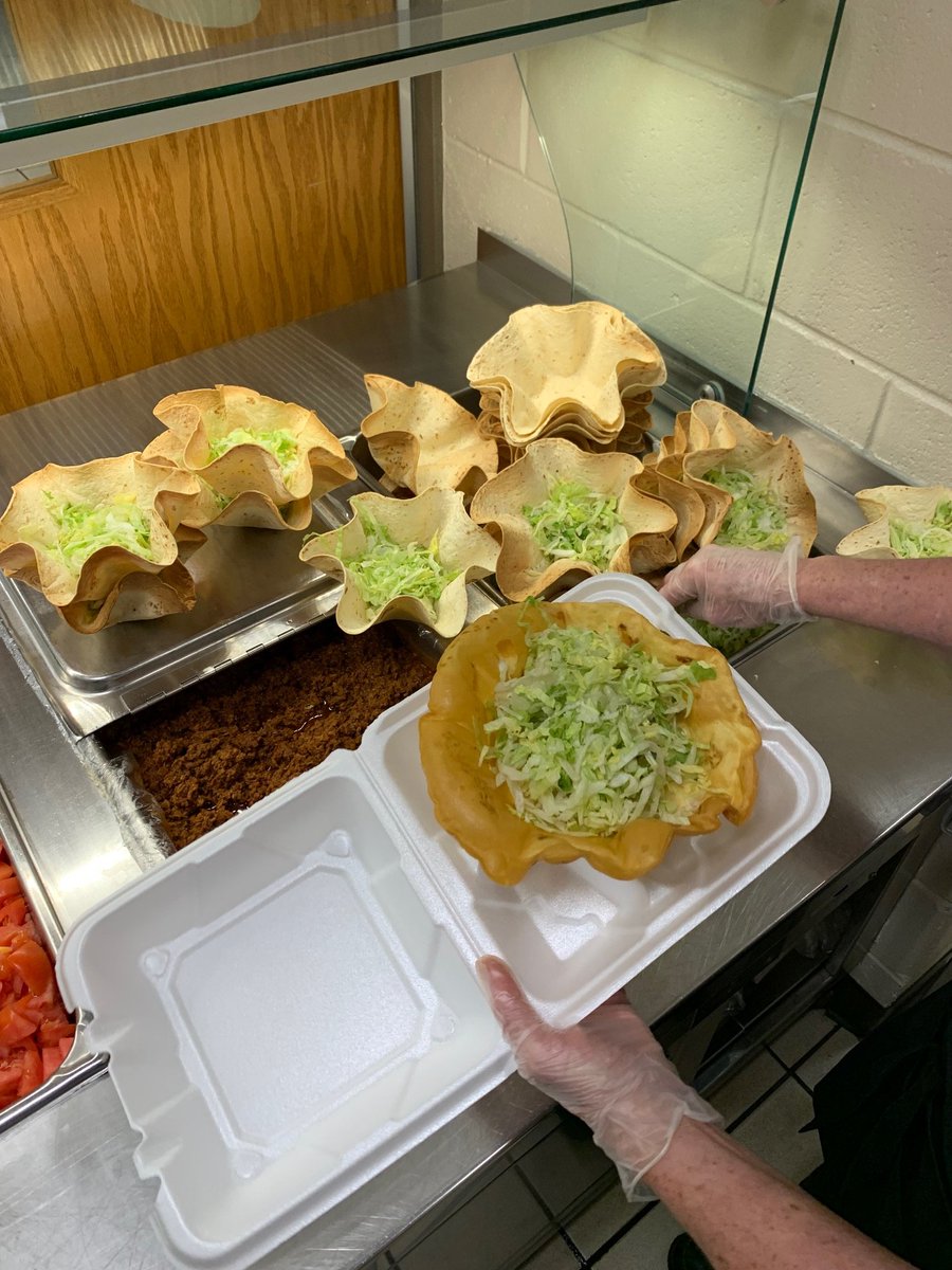 DawsonSchools's tweet photo. It's a great day in DC! Our high school was treated to a delicious taco salad bar full of locally sourced produce. So many great choices for our students to pick from courtesy of the outstanding nutrition department at @DCHStigers #GATrayoftheWeek #FuelingGA #KeepingGAFed https://t.co/CxBhfx8DjT