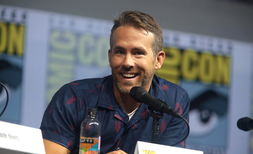 Reductress's tweet photo. 5 Pics Of Ryan Reynolds That Will Make You Say, ‘Sure, I Could Go For A Plain Bagel’: https://t.co/8MN00OG81P https://t.co/4O7GCBOe7g