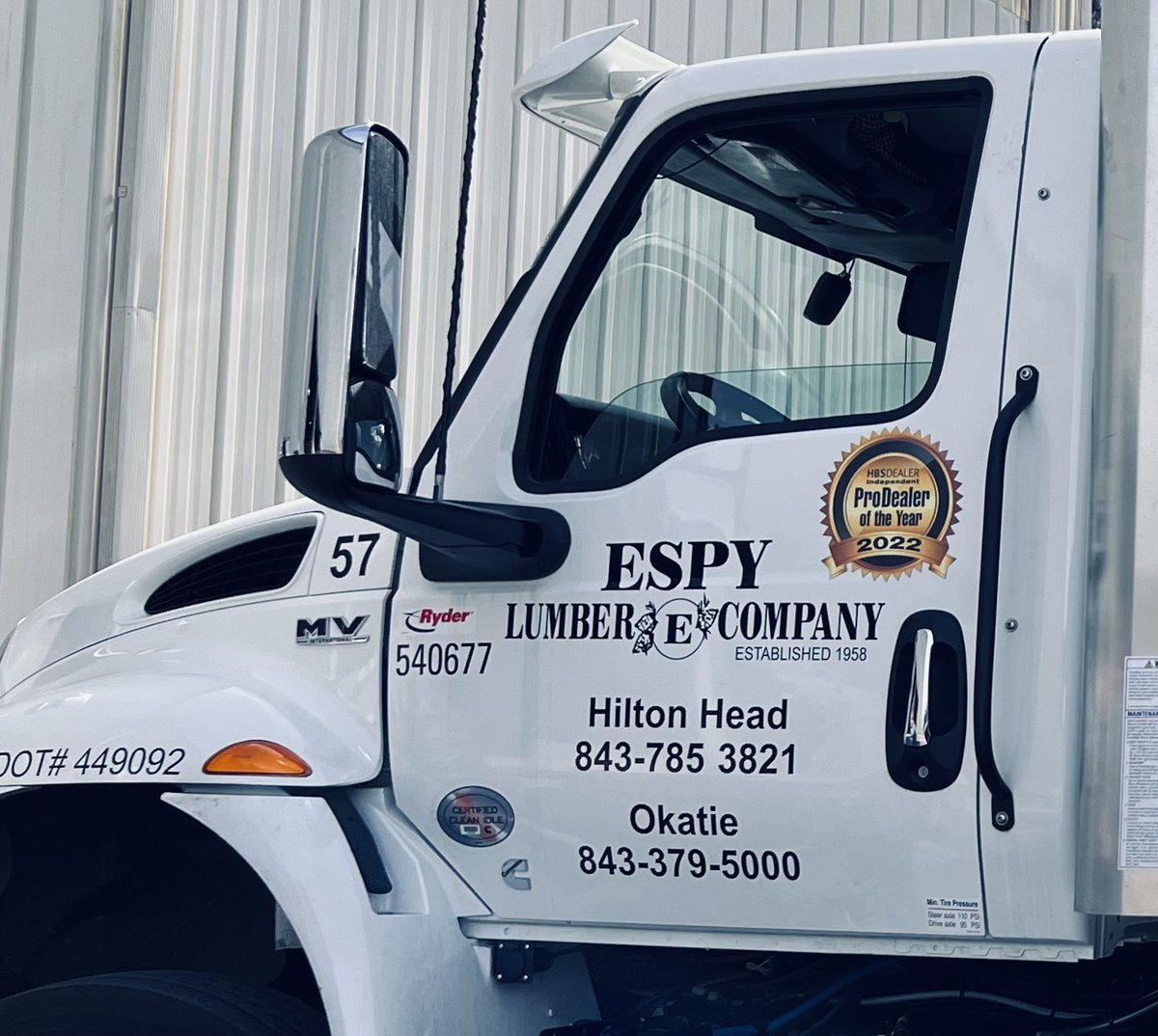 EspyLumber's tweet image. Check out the new @EspyLumber #Millwork truck, sporting the #IndependentProDOY2022 swag!

#ELCE #LoyalCustomerExperience