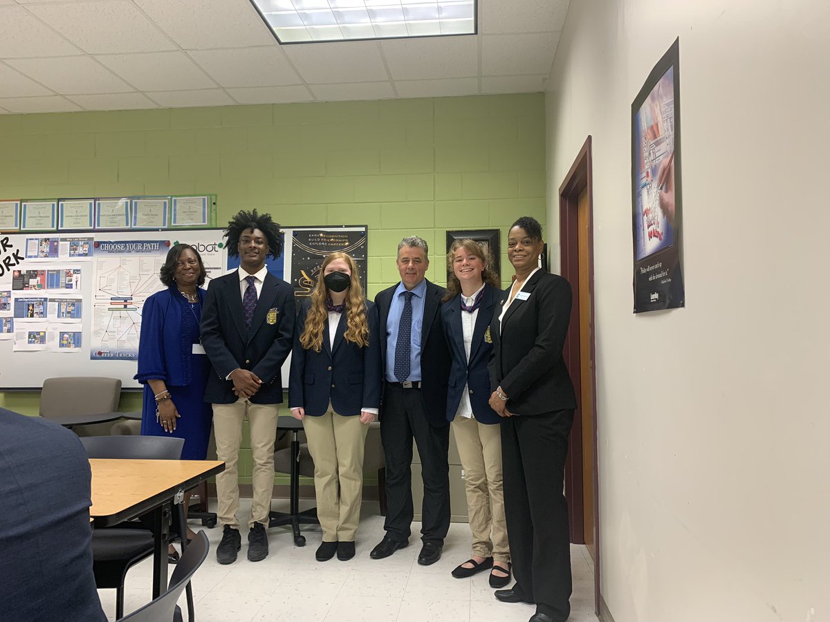 TEaton2000's tweet photo. Centennial HS earns Industry Certification for Business and Computer Science Program with SHRM for the third time! @FCSCTAE @FultonCoSchools https://t.co/vMTNnSWqUa