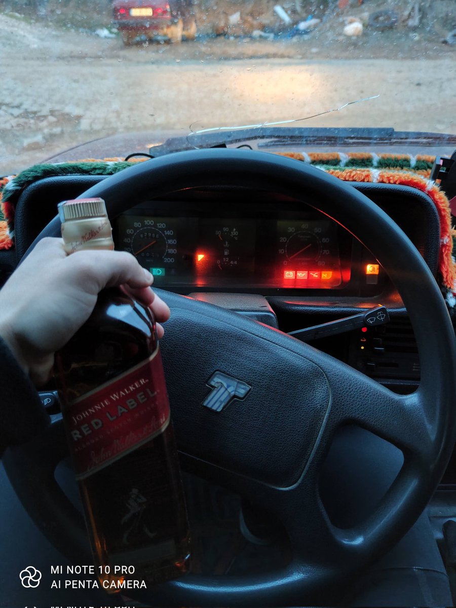 tekin_duman123's tweet photo. #reddd 🥃 https://t.co/0RVbiMxp6r