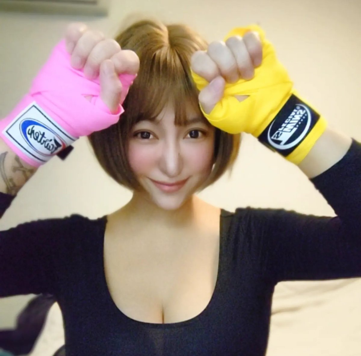 hcz's tweet photo. 全集中,領域展開!
#boxing
#ボクシング
#ボクシング女子
#拳擊
#twins #fairtex
#boxingwraps https://t.co/Q9PEnbMBcD