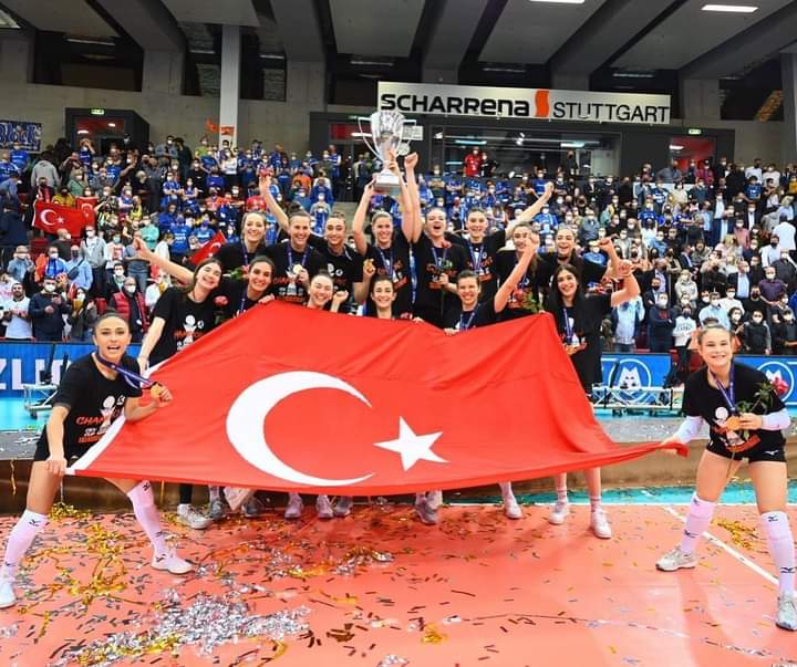 Eczacıbaşı voleybol takımı CEV kupası şampiyonu oldu tebrik ederiz