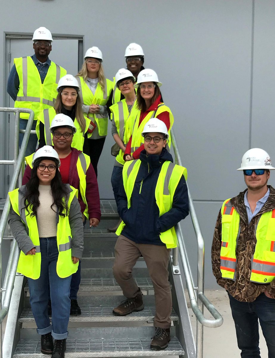 KajimaBDG's tweet photo. Our accounting team put down their calculators and put on their work boots to visit the Buford Commerce Center jobsite.
#teamwork #success #construction #warehouse #KBDG #OneTeam https://t.co/PfeJ7acbMv
