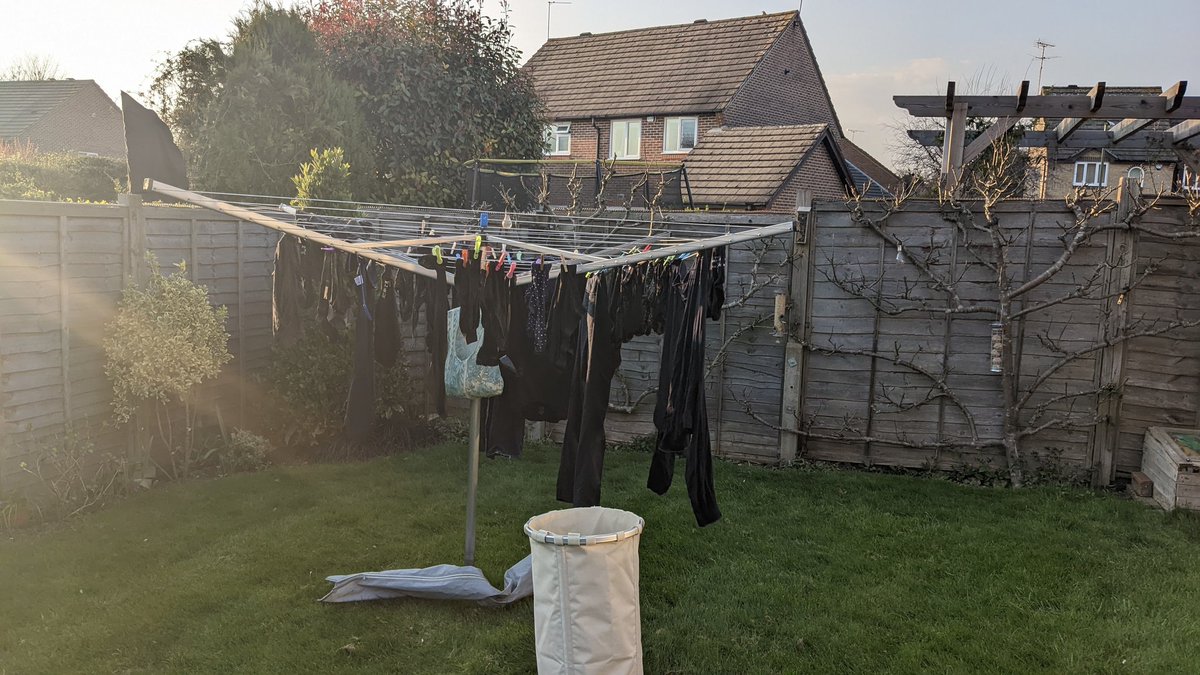 pbjd1967's tweet image. I know the world has worse problems, but one thing, warm enough for my wife to get me to do this, warm enough to turn the heating off? #SpringBreak #fuelpricehike #commonproblems