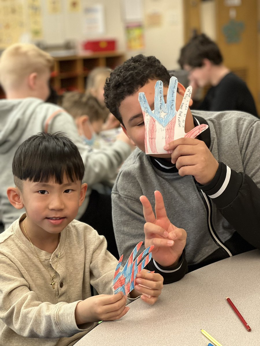 ENLwMsFall's tweet photo. Multicultural Day was a success! We had an assembly with performances by NPE students &amp; Ashika. Later we had a multicultural buddy class activity!
♥️✋🏻✋🏽✋🏿♥️

Thank you to everyone who helped! https://t.co/TFaVgkVUwg