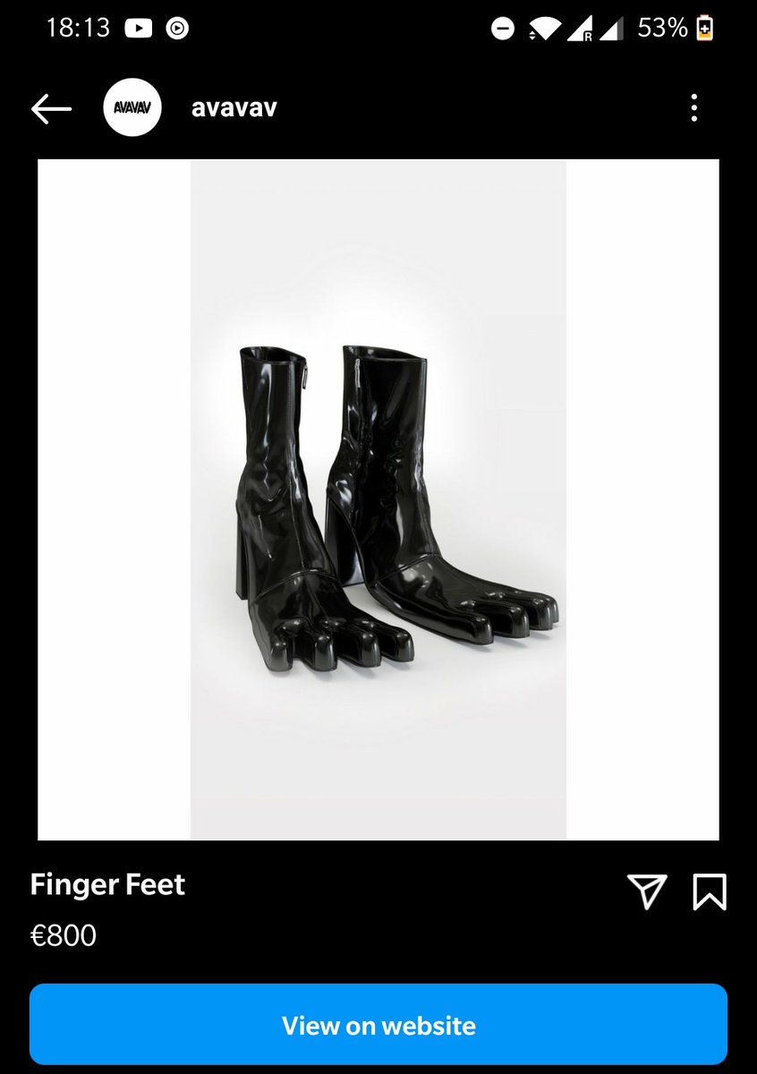 LRockert's tweet photo. Tengo la enferma necesidad de tener estos zapatos
No necesariamente para poner me los
Sino como obra de arte a la cual puedo admirar https://t.co/D1fJhN7mMP