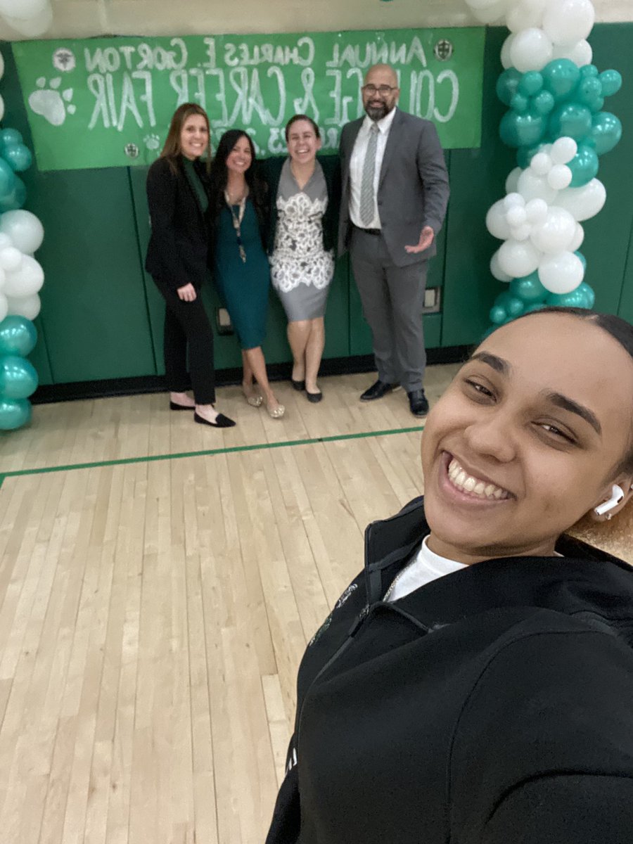 GhsSmart's tweet photo. 💚💚 @GortonHS @RcollinsJudon @quezada1229 @YonkersSchools @shaggura https://t.co/kvPxSahRDj