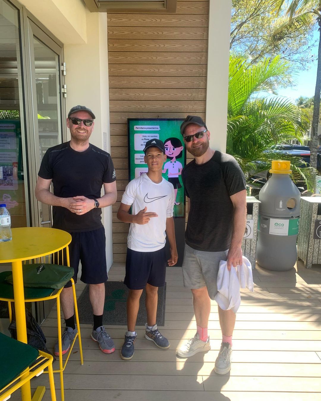 Coldplaying on X: Jonny Buckland and Will Champion with a fan at