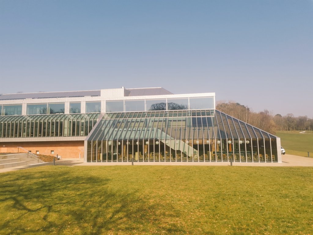 Leonie_S_Bell's tweet image. The Burrell Collection is a magnificent &amp;amp; magical museum, the architecture, the collection, the park &amp;amp; of course the lightshades. In 1983 it changed Glasgow forever, its reopening in 2022 is another precious moment. Loved seeing it today 🤎