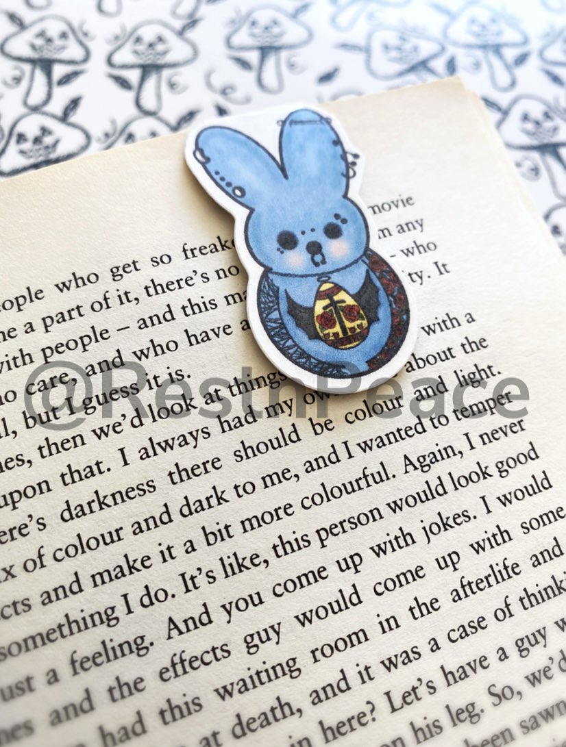 RestnPeaceEtsy's tweet photo. New Alternative Peeps magnetic bookmarks in my shop💚🖤💙

#smallbusiness #etsy #etsyseller #alternative #emopeeps #emoart #gothicart #easter #peepscandy #bookmarks #gothic #gothiceaster #artwork https://t.co/RWxANrAbas