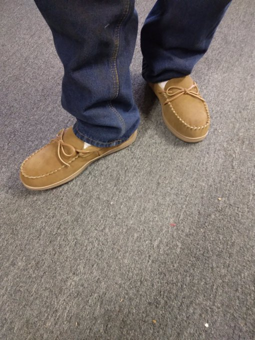 rancherman61's tweet photo. I've never been a slipper guy. I'm either sporting 2 pairs of tube socks, or my boots.
But I have to admit, these things are nice
#MySlipper https://t.co/nUCM1EIQei