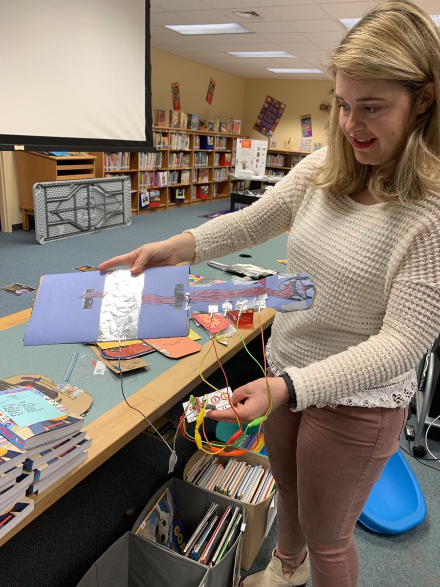 ashley_basnight's tweet photo. For my next life career, I would choose to be a Media Coordinator❤️ @Daretolearn_DCS @ellen_bryson @RahRahReading @DareLibrarians are the absolute kindest, most creative, most connected people I know.  I actually begged to come back🤣#inspired #ffmscte https://t.co/LgftIx9clG