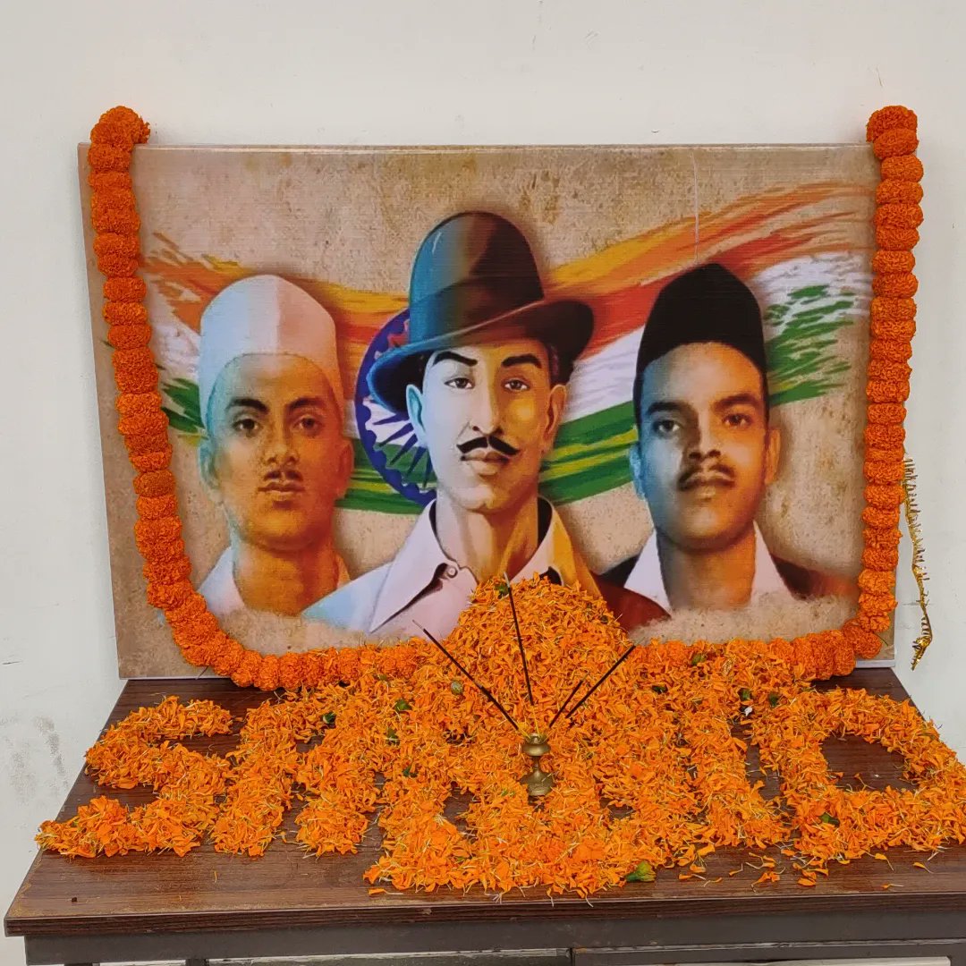 Kraantidhara's tweet photo. 1. Campus March
2. Documentary
3. Public speaking program on saheed diwas 
#ravenshawuniversity
#SaheedDiwas
#bhagathsingh
#SukhdevThapar
#Rajguru https://t.co/uQYsnfd74K