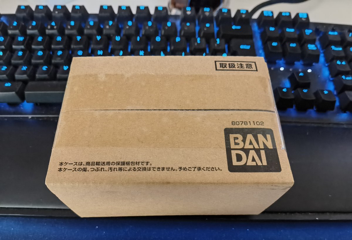7Ten's tweet photo. Late post but check the #Gundam #ArsenalBase #Banapassport + card set that came a few weeks back. Well worth £20 for an alternative card https://t.co/rvvKvdSPcM