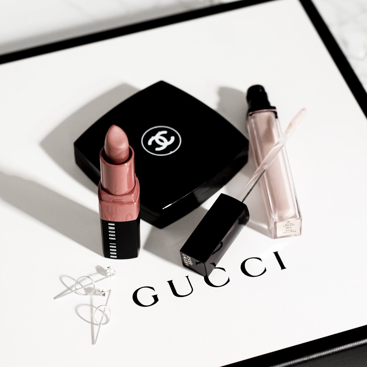 prestigier's tweet photo. Luxury goods brands that have continued to bolster their value proposition and connect with their prime customers will come back stronger, maybe not in 2022 but 2023 and after.

#luxurybrands #comeback https://t.co/SPuF4dTLrp