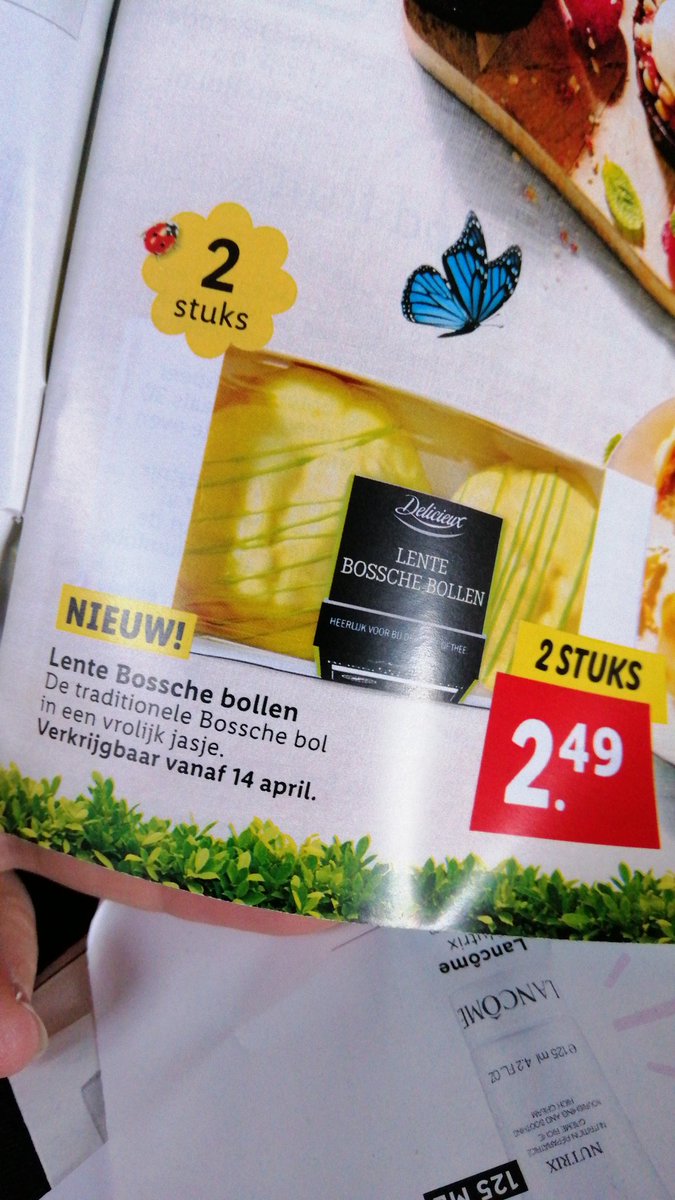 #foutje <a href="/LidlNederland/">Lidl Nederland</a>. Dit zijn geen Bossche bollen. Want ze komen niet uit #Denbosch. Dan heten het #chocoladebollen. #shertogenbosch. Ga eens naar Bakkerij Jan de Groot in de hoofdstad van Brabant. Dan snap je waarom. (vlak bij het station). Ik woon in Overijssel btw.
