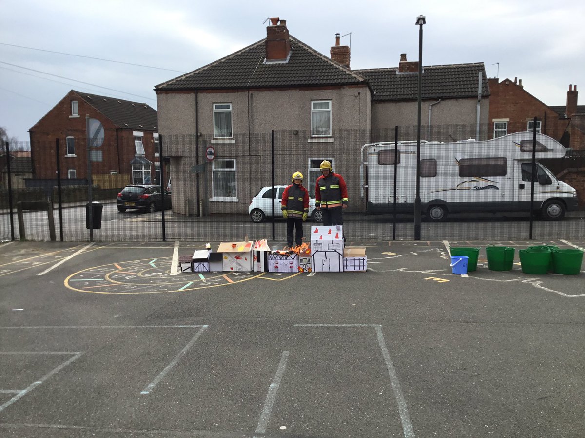 missdenton97's tweet photo. This week the fire service visited Year 1 to burn our houses just like The Great Fire of London! @pvacademies https://t.co/SH9PthC6A6