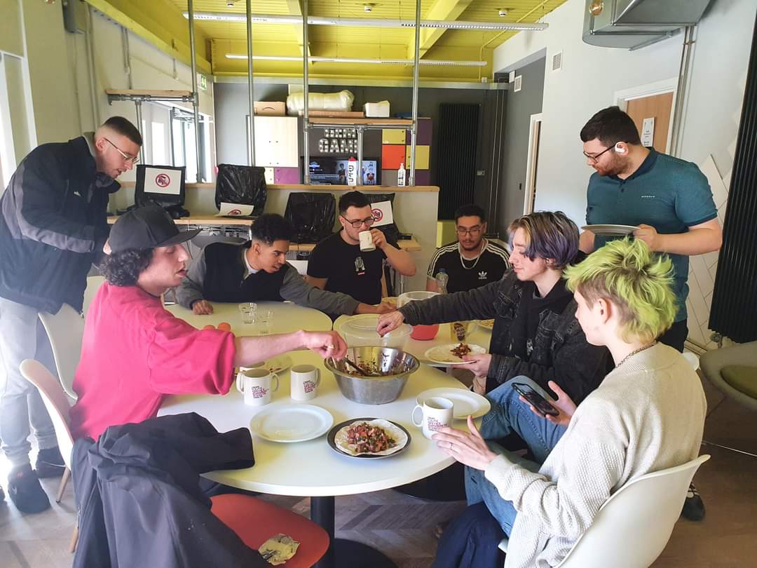 PWLLCAVC1's tweet photo. It's been a great start to the Gaming and Content Creator course run by @MOLEducation and @CAVC @ButetownP We're really enjoying working with this group of lovely people ๐๐Thanks to the fire alarm for the crew pic ๐ #stilltimetojoin @waynedcarter @CareersAndIdeas https://t.co/sGOqWd1VIS