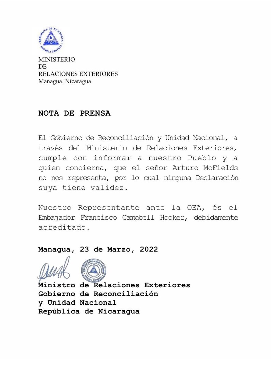 SomosMD2's tweet photo. QUE SE SEPA ! el señor Macfields NO OCUPA NINGUN CARGO en la #OEA ni en el gobierno de #Nicaragua por lo tanto  lo que diga no tiene ninguna validez..solo es blablabla de un individuo mediocre que siempre se cobijo en la sombra de su padre🤮 https://t.co/oGp9Q4fpHz