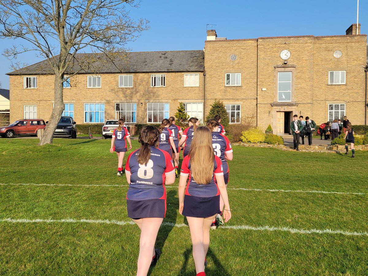 ShipstonPEDept's tweet photo. Our U15s Girls Rugby team were in action at the @SibfordSport 7s Tournament this afternoon. 

After a slow start the Girls built momentum game after game and made it to the Plate Final!🏆

Excellent Rugby all round and we proudly leave with a runner's up medal. Well done Girls 🏅 https://t.co/9lfNsKvbnf