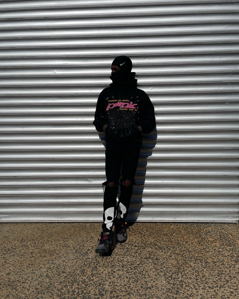 Freshmoney150's tweet photo. I was tryna tell you I’m improving 🖤 #KillHate📸 https://t.co/hXNq10VzX7