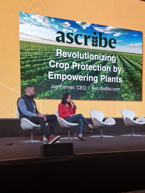 WorldAgriTech's tweet photo. Time for the Gone in 60 seconds Final to take place! The 3 start-ups voted by the audience yesterday @NitricityInc #Robigo and @AscribeBio are now coming on stage to pitch and take questions from investor judges Brett Morris &amp; @hsutovsky https://t.co/1WPS4Vhzbx