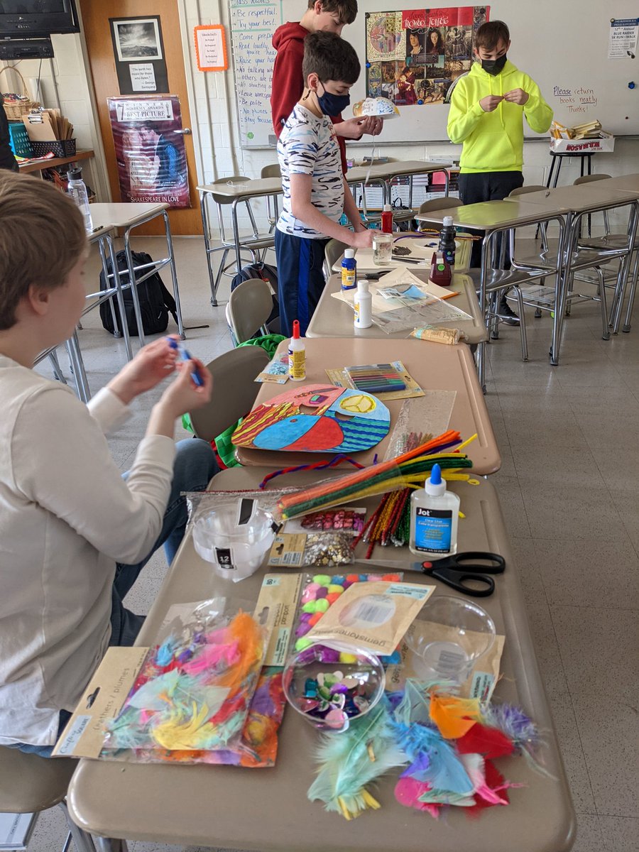 Elizabethan Mask Workshop in Room 228!