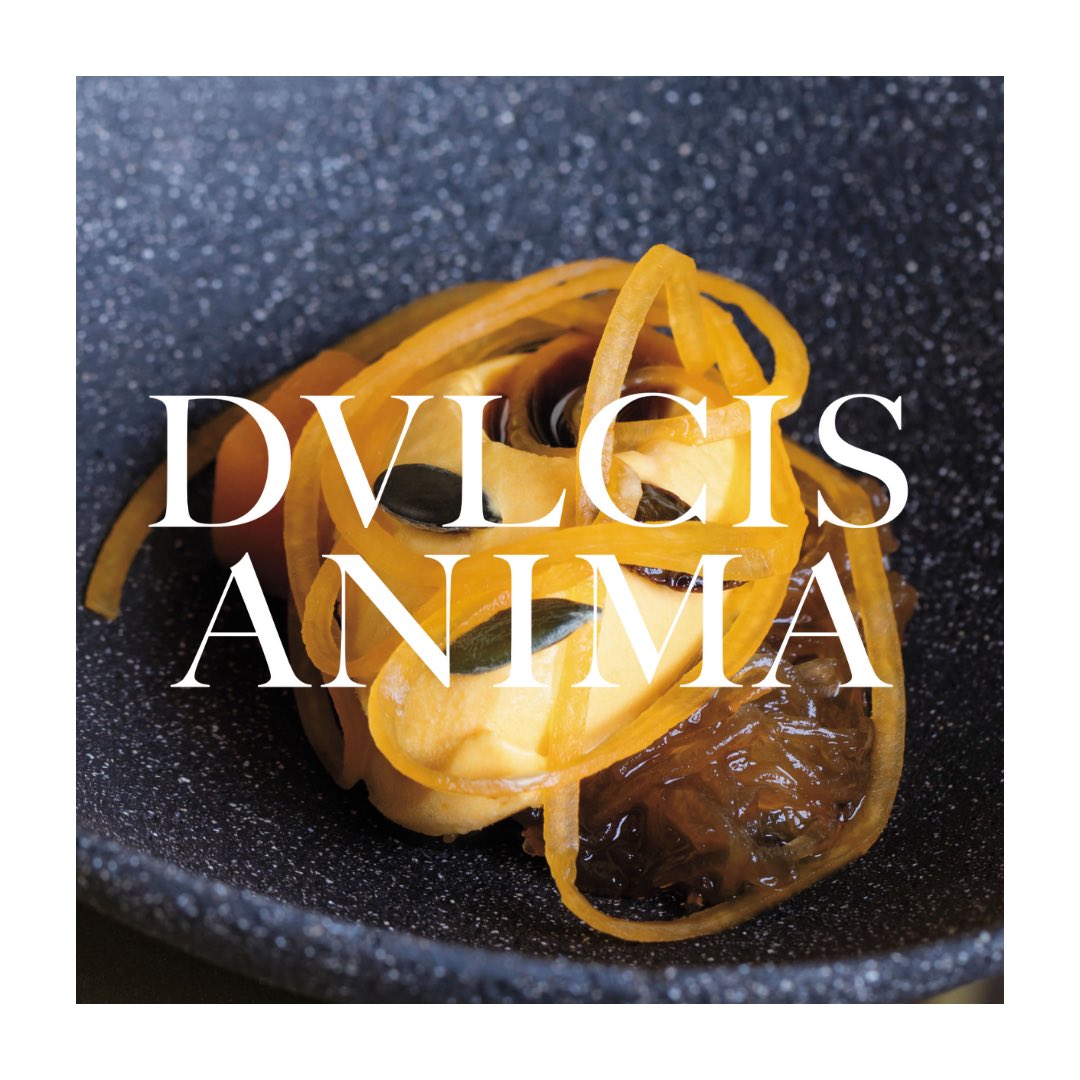 PãstryRevolution (@pastryrev) on Twitter photo ✨ EL UNIVERSO DULCE DE LES COLS. 'Dulce y cremosa; Calabaza, cabello de ángel' de <a href="/LesCols_Fina/">Fina Puigdevall Nogareda</a> en el Cuaderno DVLCIS ANIMA. Un cuaderno de <a href="/Montagud1906/">MONTAGUD EDITORES</a>.
🌐 libreriagastronomica.com/products/656
🌱
<a href="/MartinaPuigvert/">Martina Puigvert Puigdevall</a> Clara Puigvert <a href="/CarlotaPuigvert/">Carlota Puigvert Puigdevall</a> #DulcisAnima #Calabaza #CabellodeÁngel ✨ EL UNIVERSO DULCE DE LES COLS. 'Dulce y cremosa; Calabaza, cabello de ángel' de <a href="/LesCols_Fina/">Fina Puigdevall Nogareda</a> en el Cuaderno DVLCIS ANIMA. Un cuaderno de <a href="/Montagud1906/">MONTAGUD EDITORES</a>.
🌐 libreriagastronomica.com/products/656
🌱
<a href="/MartinaPuigvert/">Martina Puigvert Puigdevall</a> Clara Puigvert <a href="/CarlotaPuigvert/">Carlota Puigvert Puigdevall</a> #DulcisAnima #Calabaza #CabellodeÁngel