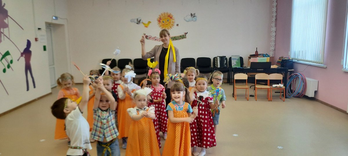 На текущей неделе в нашем детском саду прошли народные праздники "Жаворонки - вестники весны". Ребята веселились, пели песни, зазывали жаворонков и долгожданную весну ☀️