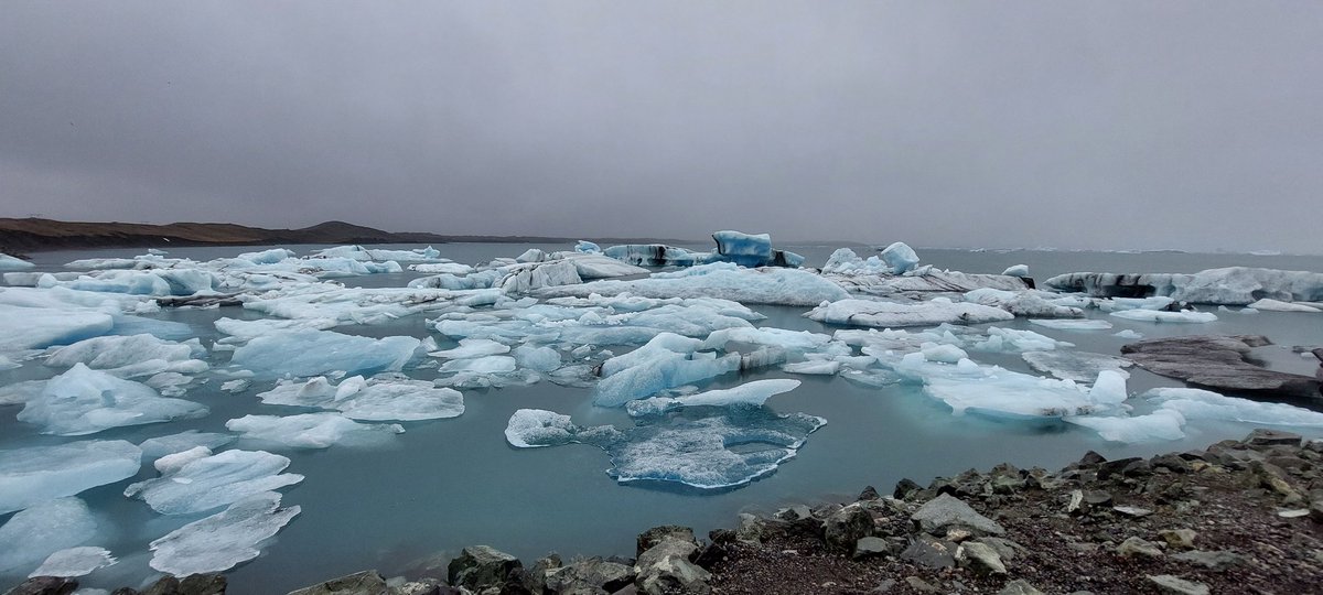 _JayMethods's tweet image. Blue ice with fancy shaders on!
Spotted this today during a hike trip!