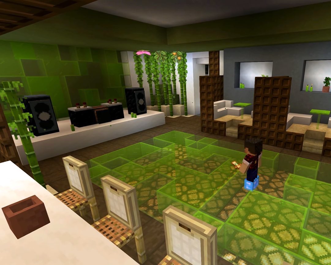 WoKServer's tweet image. Hermitcraft 9 | Ep.4: THE NIGHTCLUB!

In this exciting episode; Keralis builds an amazing Nightclub with #redstone dance floor and a DJ booth.

Video by: @iamkeralis

youtube.com/watch?v=UNmAmY…

#keralis #minecraft #worldofkeralis #nightclub
