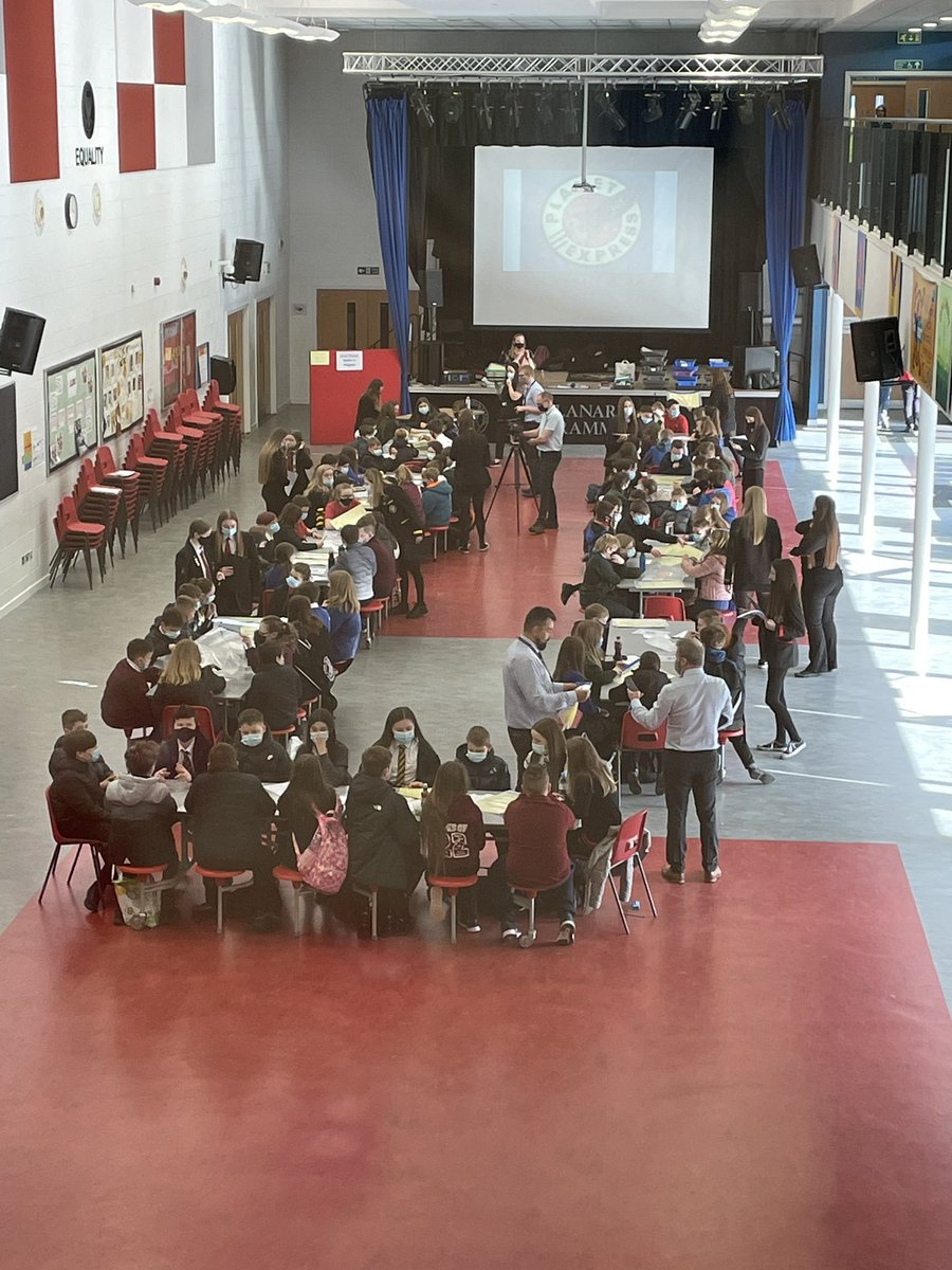 LGS1183's tweet photo. Fantastic morning with Group 1 of our P7 pupils from @UnderbankPri @CarmichaelPrim1 @LanarkPrimary @RigsidePS @CJPS18 @stmaryspsnc @BraeheadS at our Enterprise Challenge!! #teamworkmakesthedreamwork https://t.co/F5UiYNeQC6