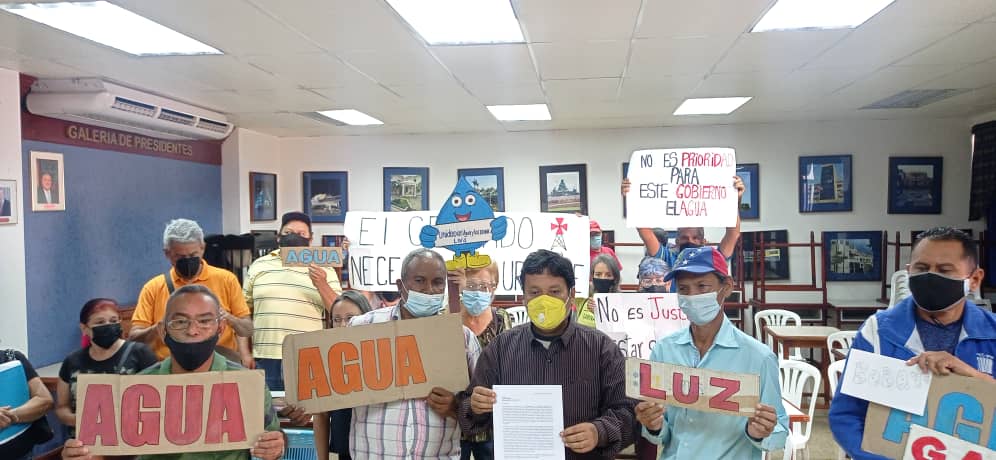 UnidosxelaguaY's tweet photo. Hoy 23 de marzo.Realizamos la rueda de prensa con los integrantes del movimiento Unidos por el Agua y los DDHH.. https://t.co/yKVSzZxvJq