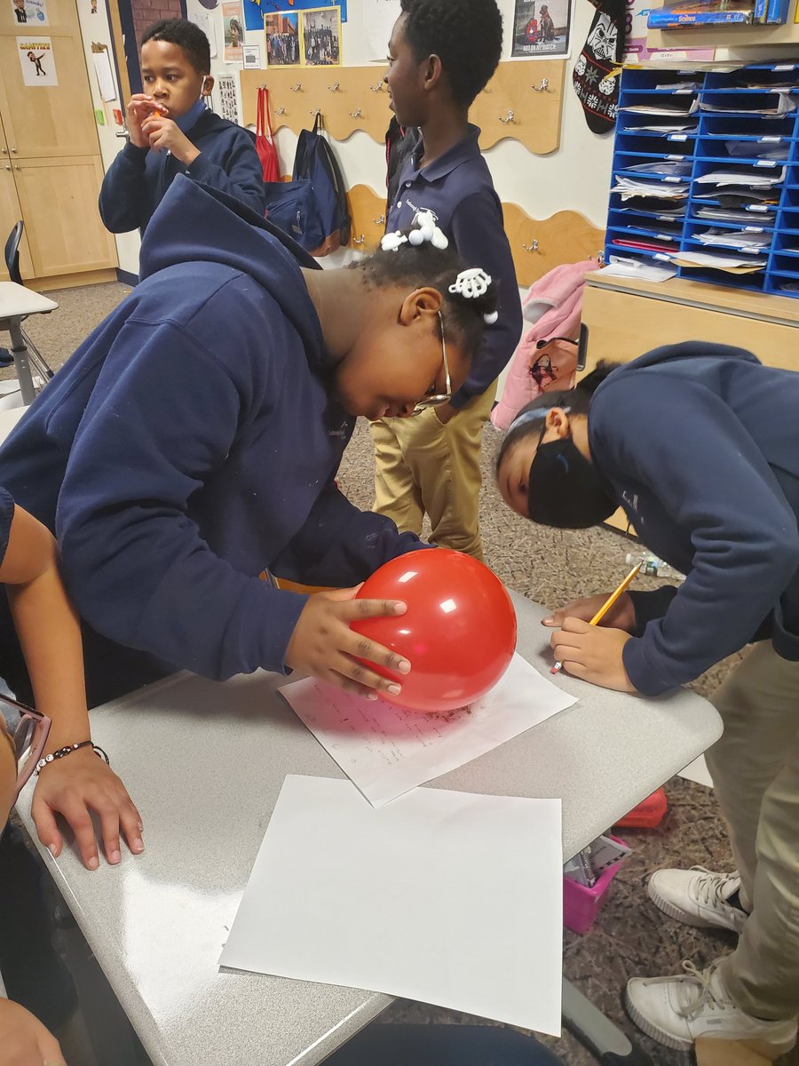FabFauvelle's tweet photo. @FoxboroughRCS Students in Mr.Fauvelle's class are experimenting with static electricity this week. #fabulousfauvelle #science @ScienceFRCS https://t.co/Ll9LoAUSoP