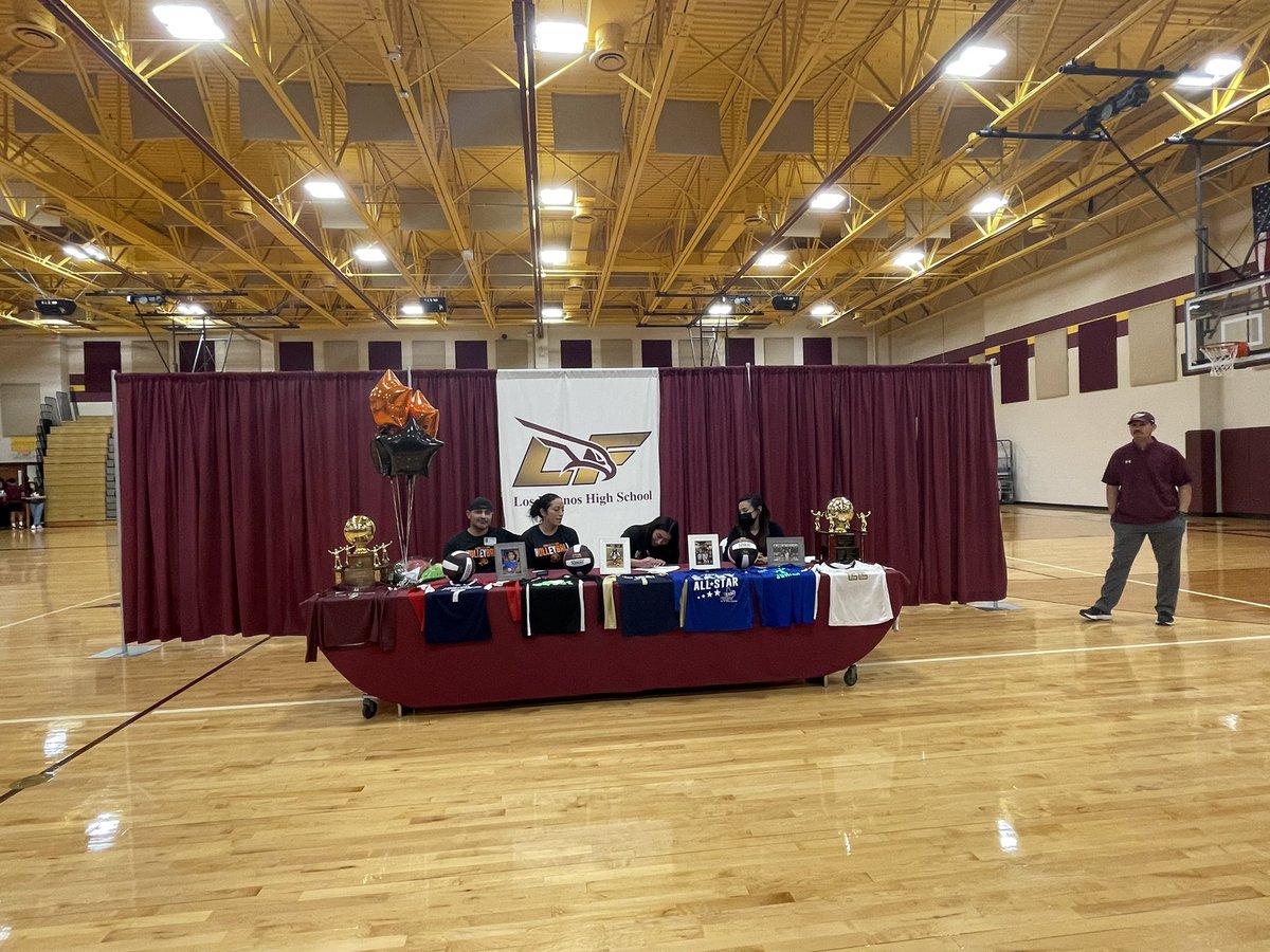 LFHS Girls’ Volleyball tweet media