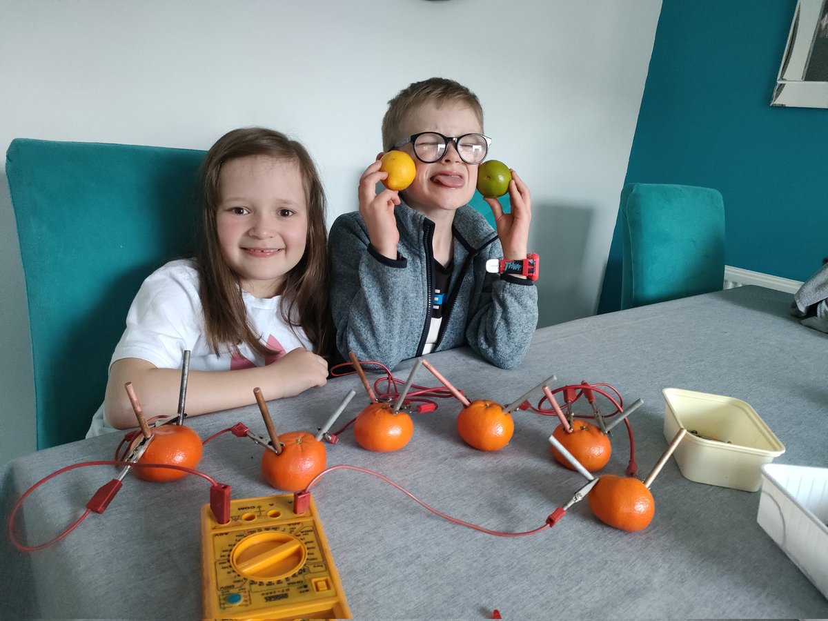 Lmort83's tweet photo. @CarnbroePS EM investigating electricity - making a fruit battery https://t.co/l8XCci7wSB