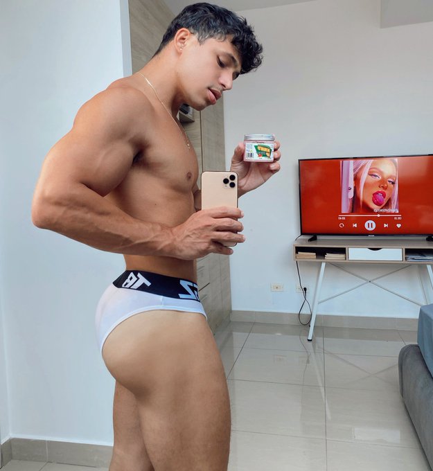 My favorite booty scrub  🍉  Keeps the cake fruity 😉  @wecakdup @tjbiggz  👉🏼 https://t.co/fMhuJInvPn #tjbiggz<a href="/tag/tjbiggz"class="tags"><span>#tjbiggz</span></a>