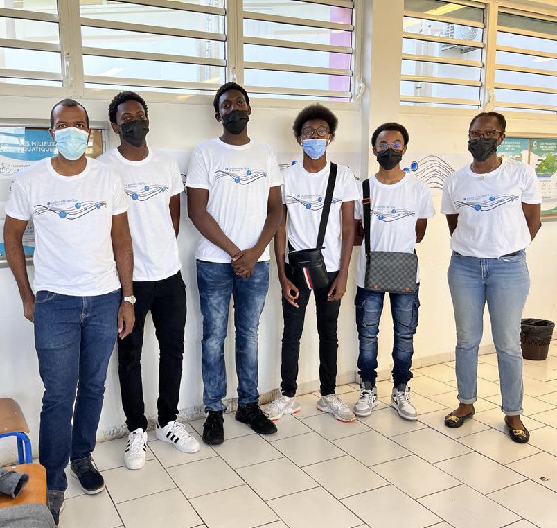 Avec d’anciens élèves, des professionnels des métiers de l’eau et leurs enseignants, les élèves de la TCAP AQE ont marqué la journée internationale de l’eau par une matinée d’information et d’échanges. 💦 
#eau 
#journeeinternationaledeleau