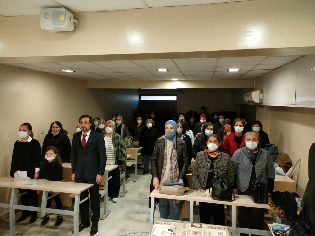 aso_hem's tweet photo. Kurumumuz ;Anadolu Yolunda "Yüreklerde Akif Dillerde Hürriyet" temalı İstiklal Marşı ve Mehmet Akif Ersoy sergisi ve şiir dinleti programından .. Emeği geçen öğretmenlerimize ve Kursiyerlerimize emeklerinden dolayı teşekkür ediyoruz.@sdulger43 @yilmaznazif @mebhbogm @Aydin_MEM https://t.co/9XFwHfJUH8