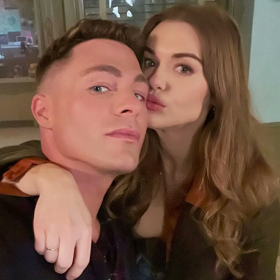 FebreTeen's tweet photo. As gravações de #TeenWolfMovie já começaram e a @hollandroden aproveitou uma pausa nos bastidores pra postar essas fotinhas ao lado do @ColtonLHaynes, dizendo que #Jydia está de volta 😍 https://t.co/tispcg40hz