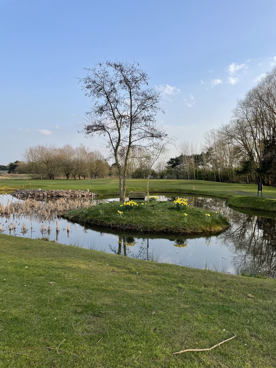 Great days are on the way #greenkeeper #Golf