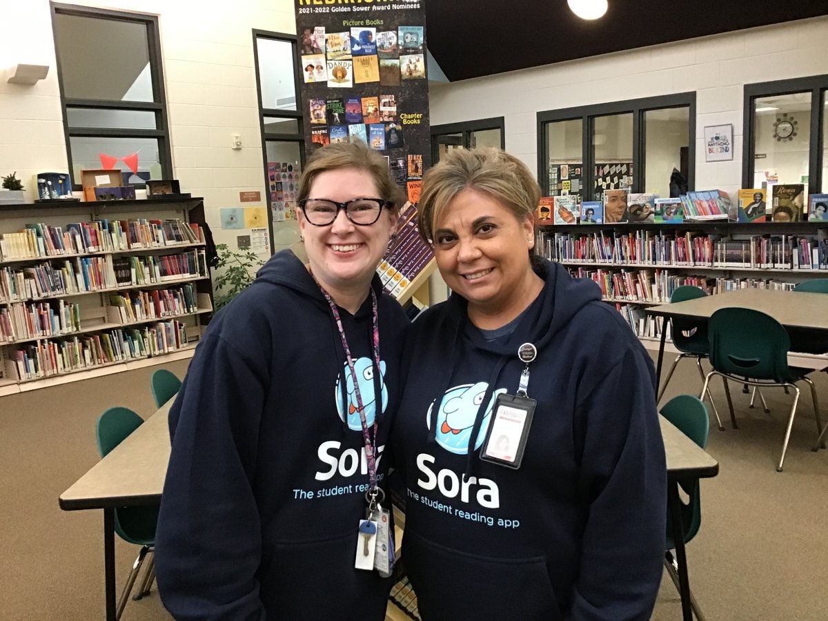 MrsMildenberger's tweet photo. Our matching Sora sweatshirts were the talk of the school today. I can't count the number of times I heard, "You have Sora on your sweatshirt!" We love encouraging our students to read on Sora! #LeaperNation https://t.co/xH1KByNUrm