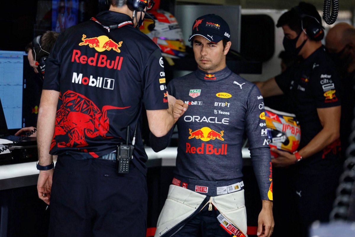 Race week! Lets do this <a href="/redbullracing/">Oracle Red Bull Racing</a> 💪 #saudiarabiangp 
¡Con todo para esta semana, equipo! #raceweek