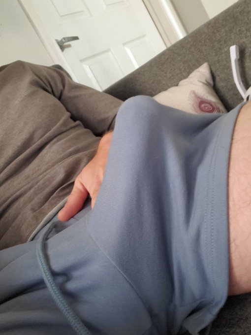 woke up extra 🍆 today https://t.co/cTYrpJA4M6