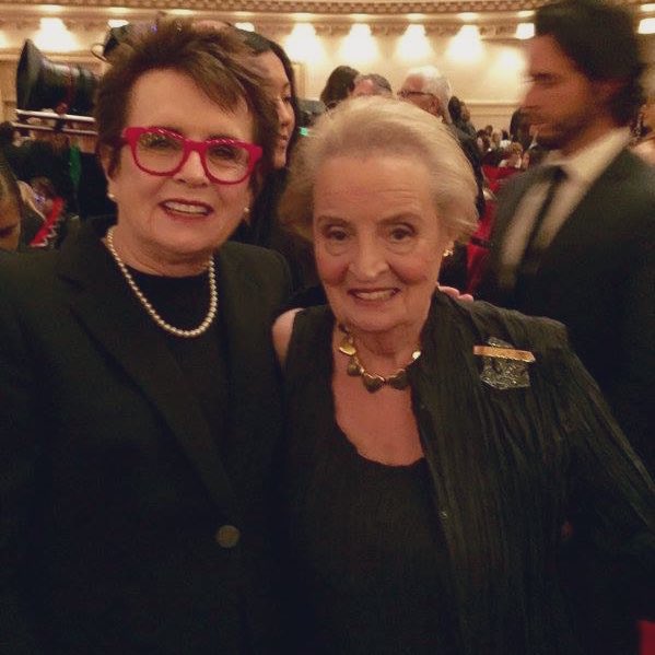 Madeleine Albright, the 1st woman to hold the position of U.S. Secretary of State, has died. 

I’ve had the honor of spending time with her over the years. She possessed a brilliant mind &amp; a trailblazing spirit. 

My deepest sympathies go out to her loved ones. 

#RememberHerName https://t.co/PrlZqjULZQ