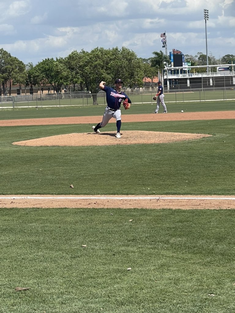 #MNTwins prospect Travis Adams (@yah_travis4sf) throwing.